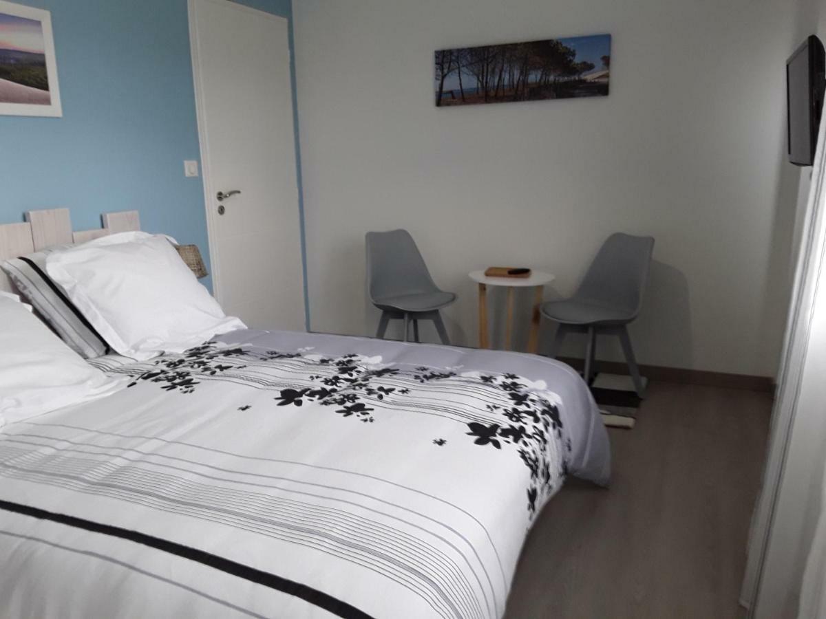 Chambre D'Hotes Les Iris A Mios Sur Le Bassin D'Arcachon Luaran gambar